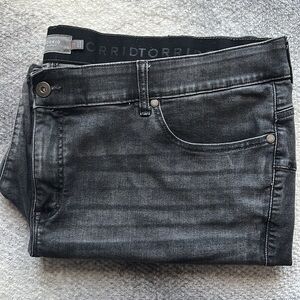 TORRID Black Bermuda Shorts size 26